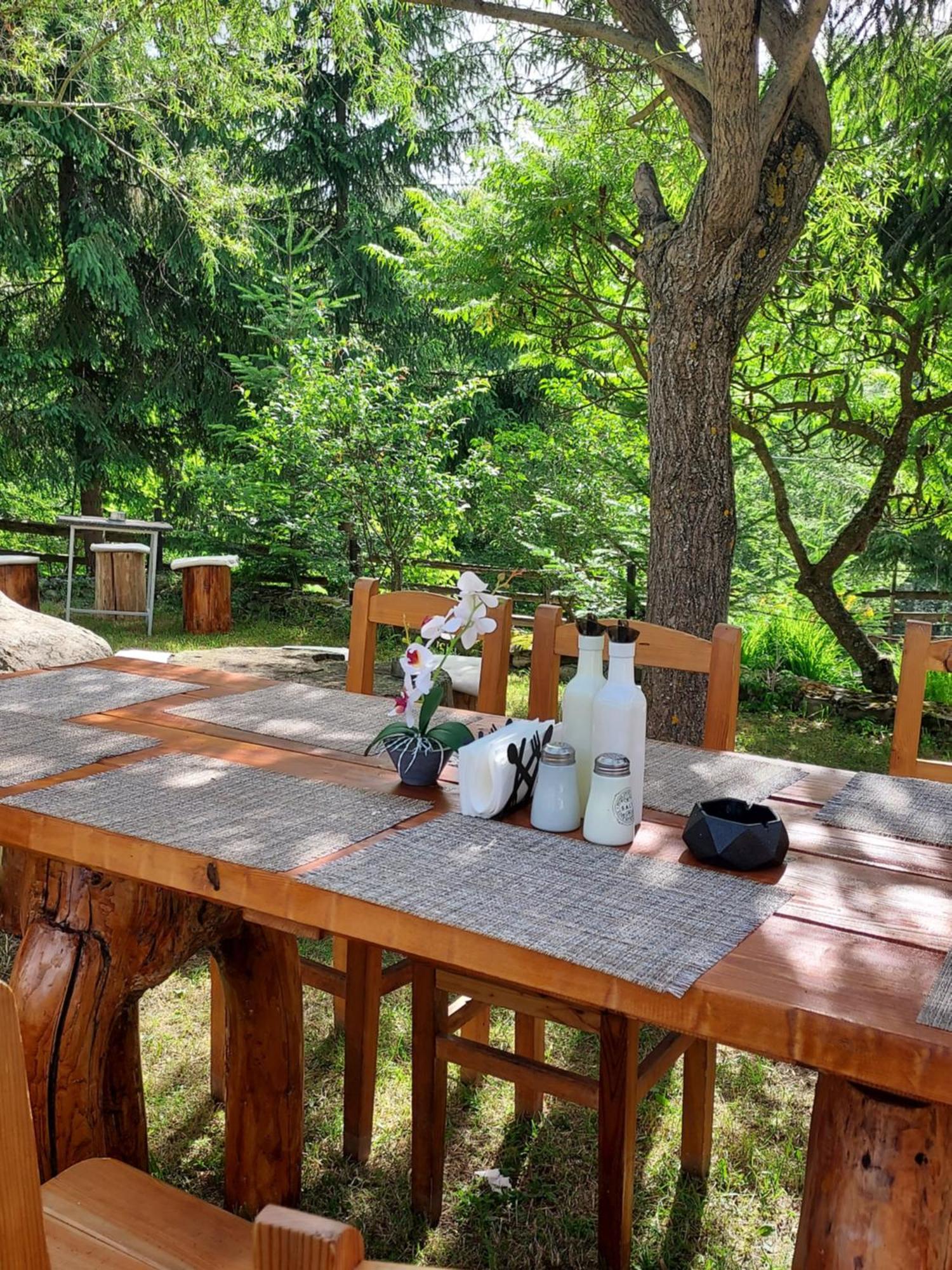 Pensiunea La Taverna Trăisteni المظهر الخارجي الصورة