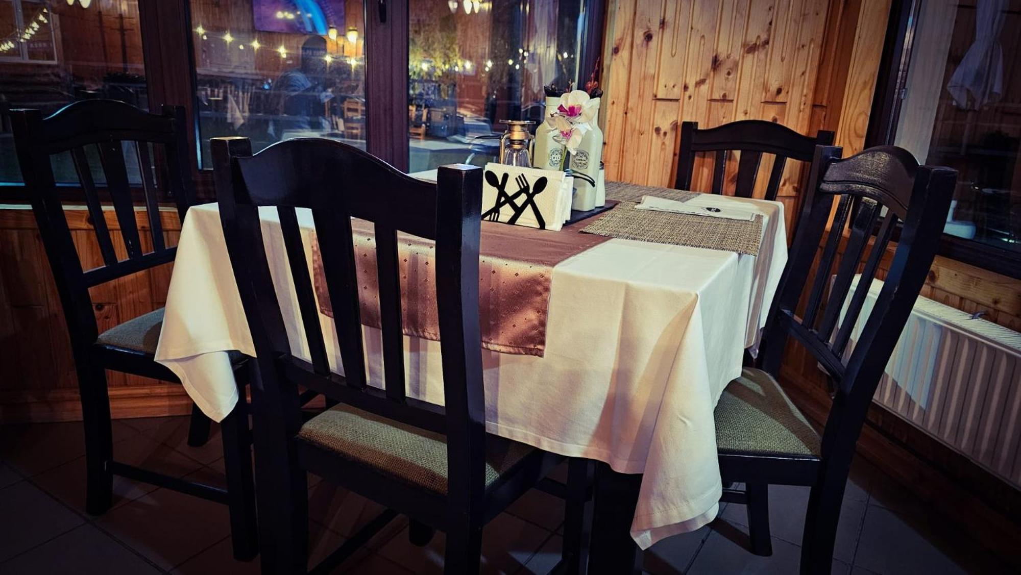 Pensiunea La Taverna Trăisteni المظهر الخارجي الصورة