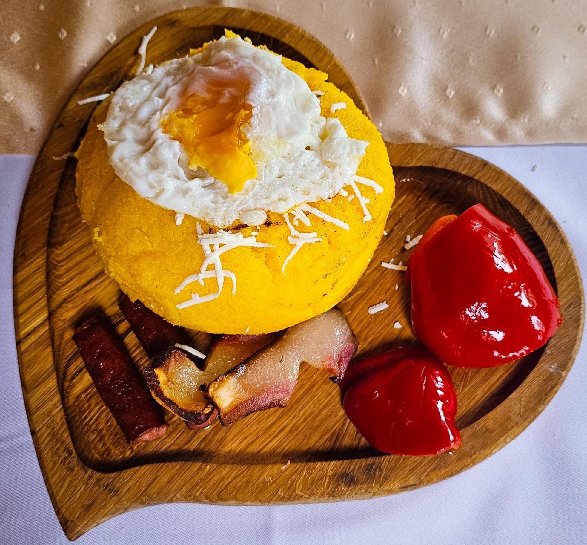 Pensiunea La Taverna Trăisteni المظهر الخارجي الصورة